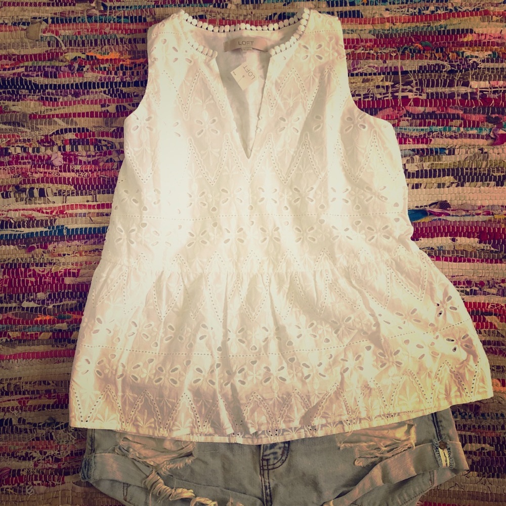 Ann Taylor LOFT NWT Lace top